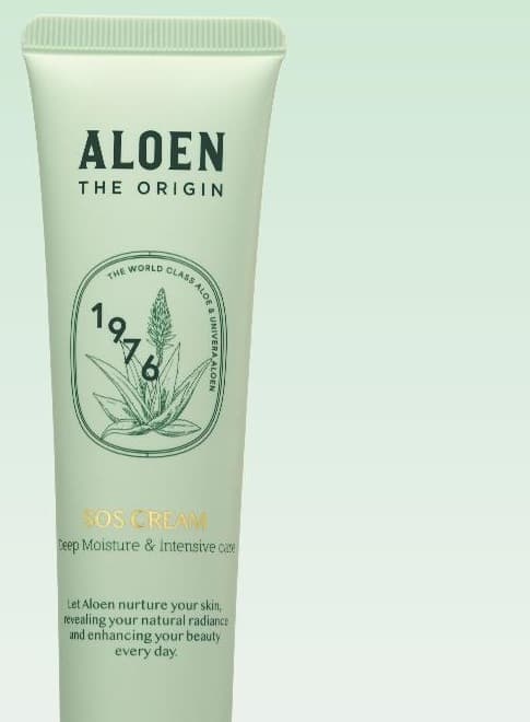 뚜껑을 아래로 하고 선 알로엔 디오리진 SOS 크림 튜브. 튜브 글자: ALOEN, THE ORIGIN, THE WORLD CLASS ALOE & UNIVERA ALOEN, 1976, SOS CREAM, Deep Moisture & Intensive care